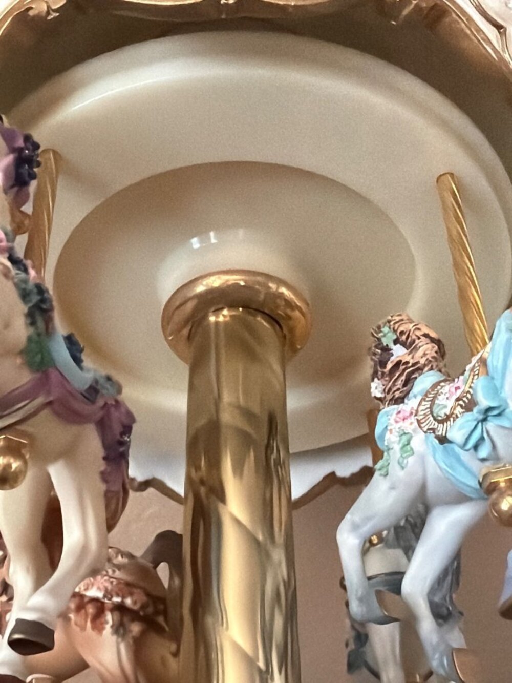 San Francisco Music Box Ltd Ed 4-Horse Carousel Color of Wind E Kamysz w/FLAWS - Picture 10 of 16